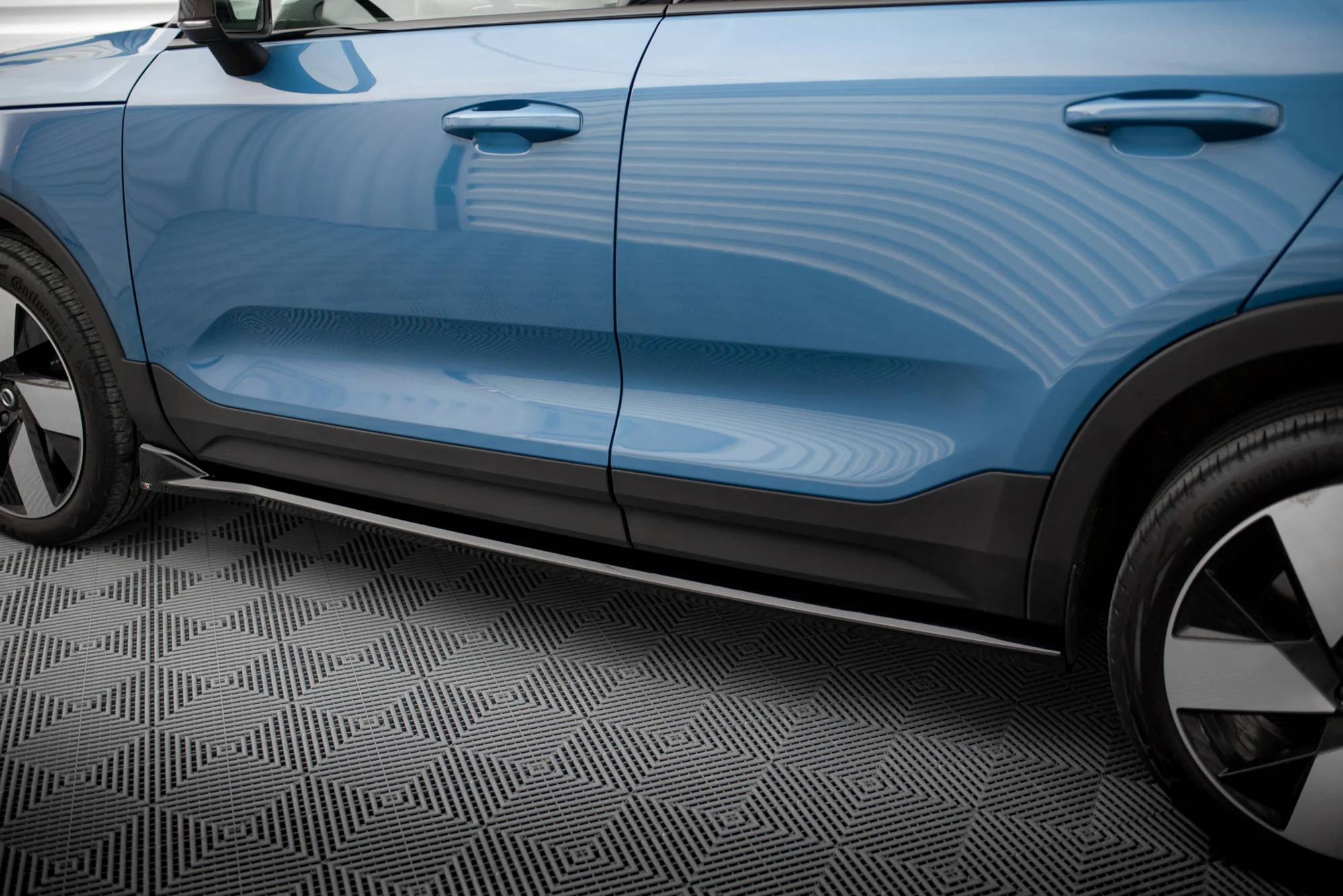 SIDE SKIRTS DIFFUSERS VOLVO C40 MK1 - Image 4