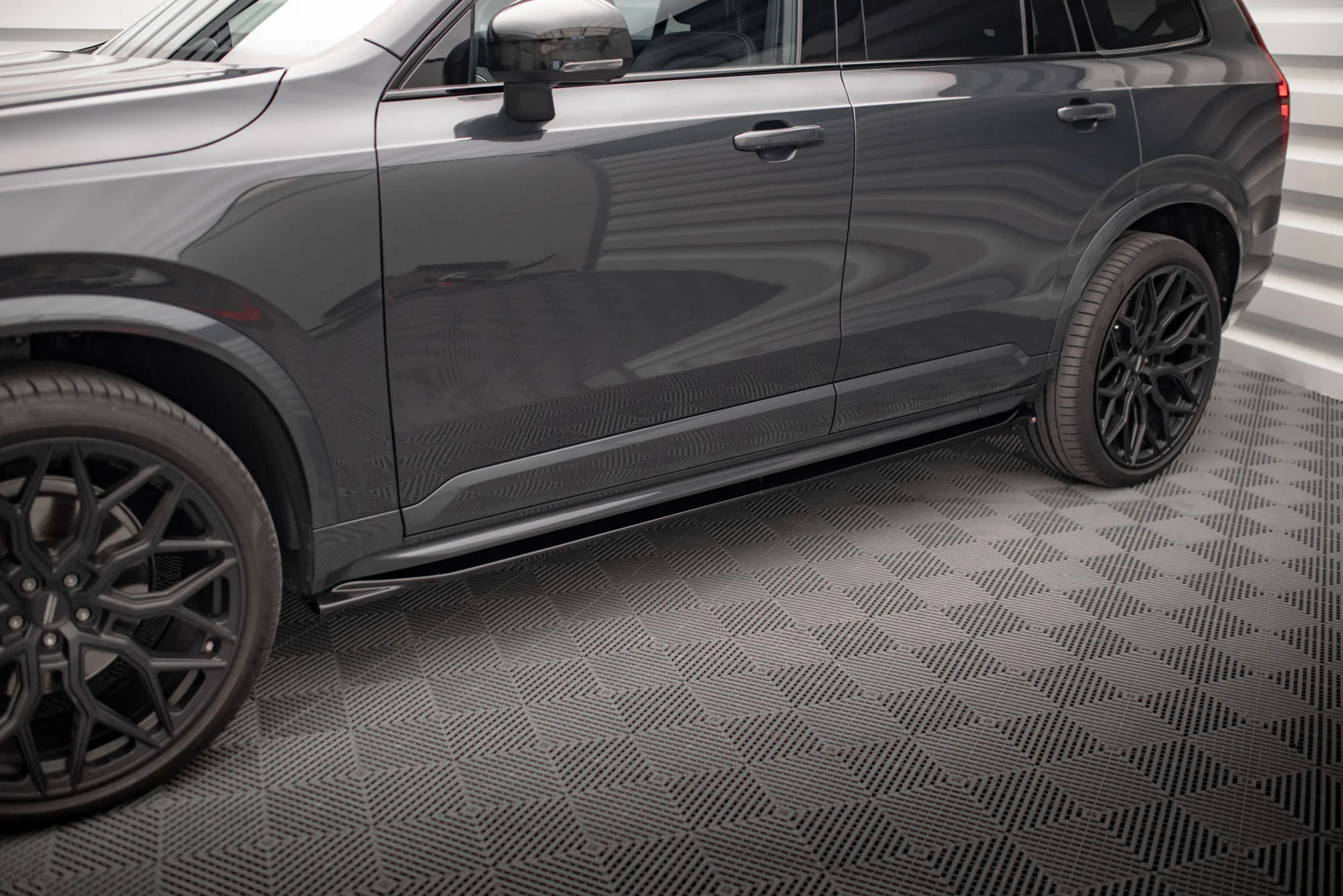 SIDE SKIRTS DIFFUSERS VOLVO XC90 R-DESIGN MK2 FACELIFT - Image 4