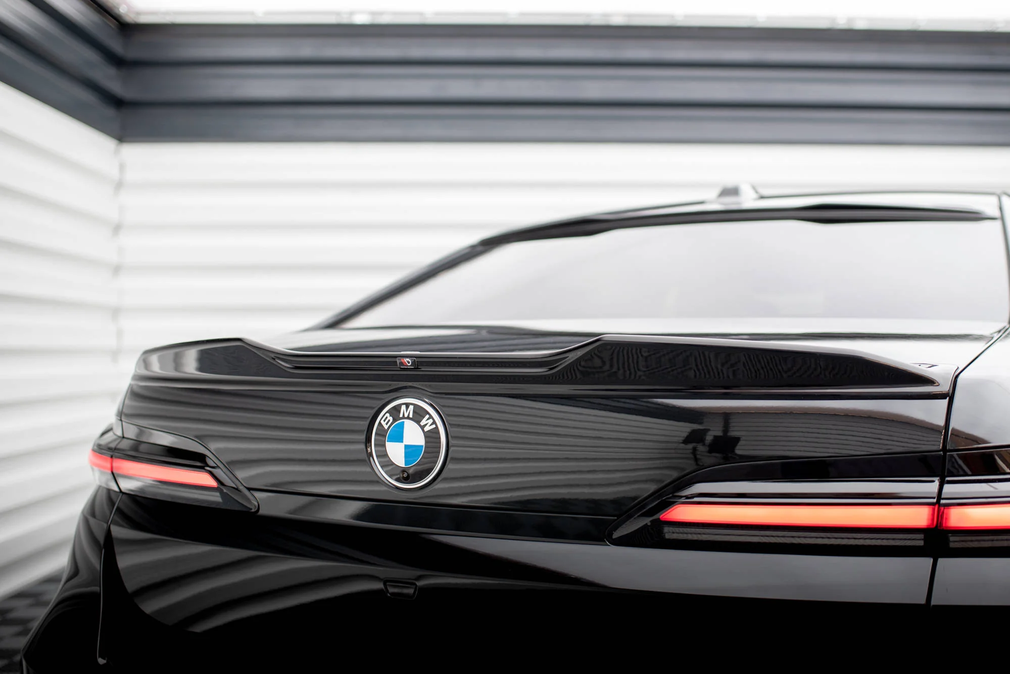 SPOILER CAP 3D BMW 7 M-PACK / M760 G70 - Image 3