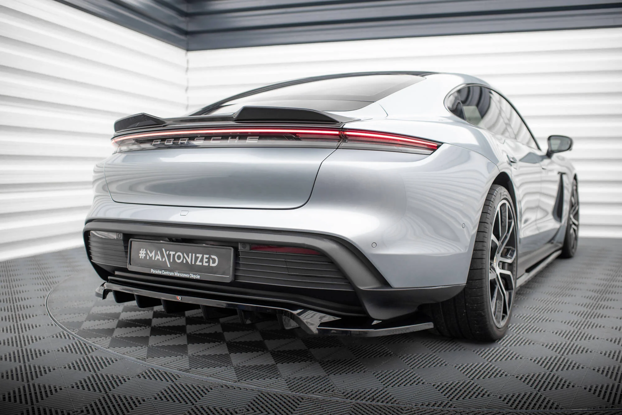 SPOILER CAP 3D PORSCHE TAYCAN / TAYCAN 4 / TAYCAN 4S / TAYCAN GTS MK1 - Image 2