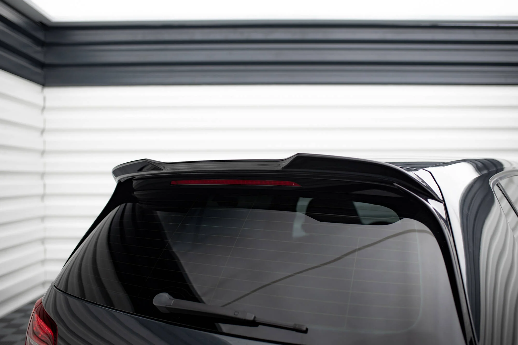 SPOILER CAP 3D VOLKSWAGEN GOLF R / R-LINE / GTI MK7 - Image 3