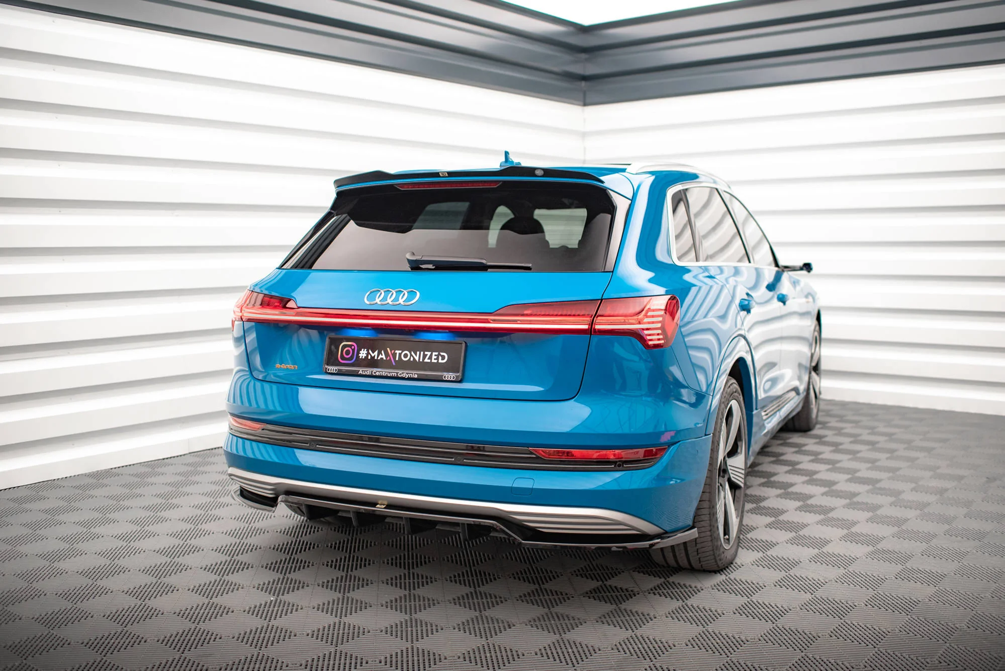 SPOILER CAP AUDI E-TRON - Image 4