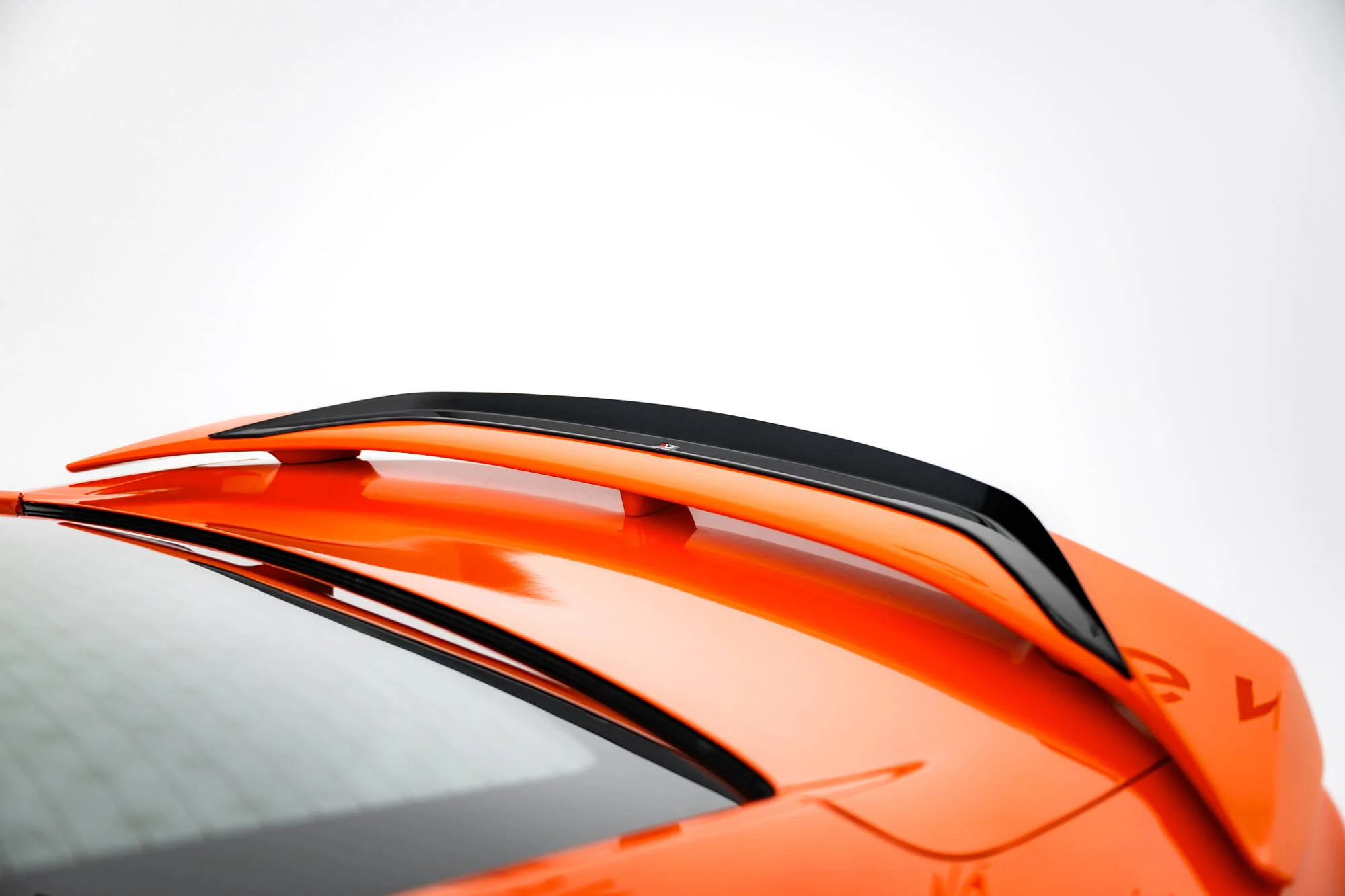 Spoiler Cap Chevrolet Camaro SS Mk6 Facelift - Image 4