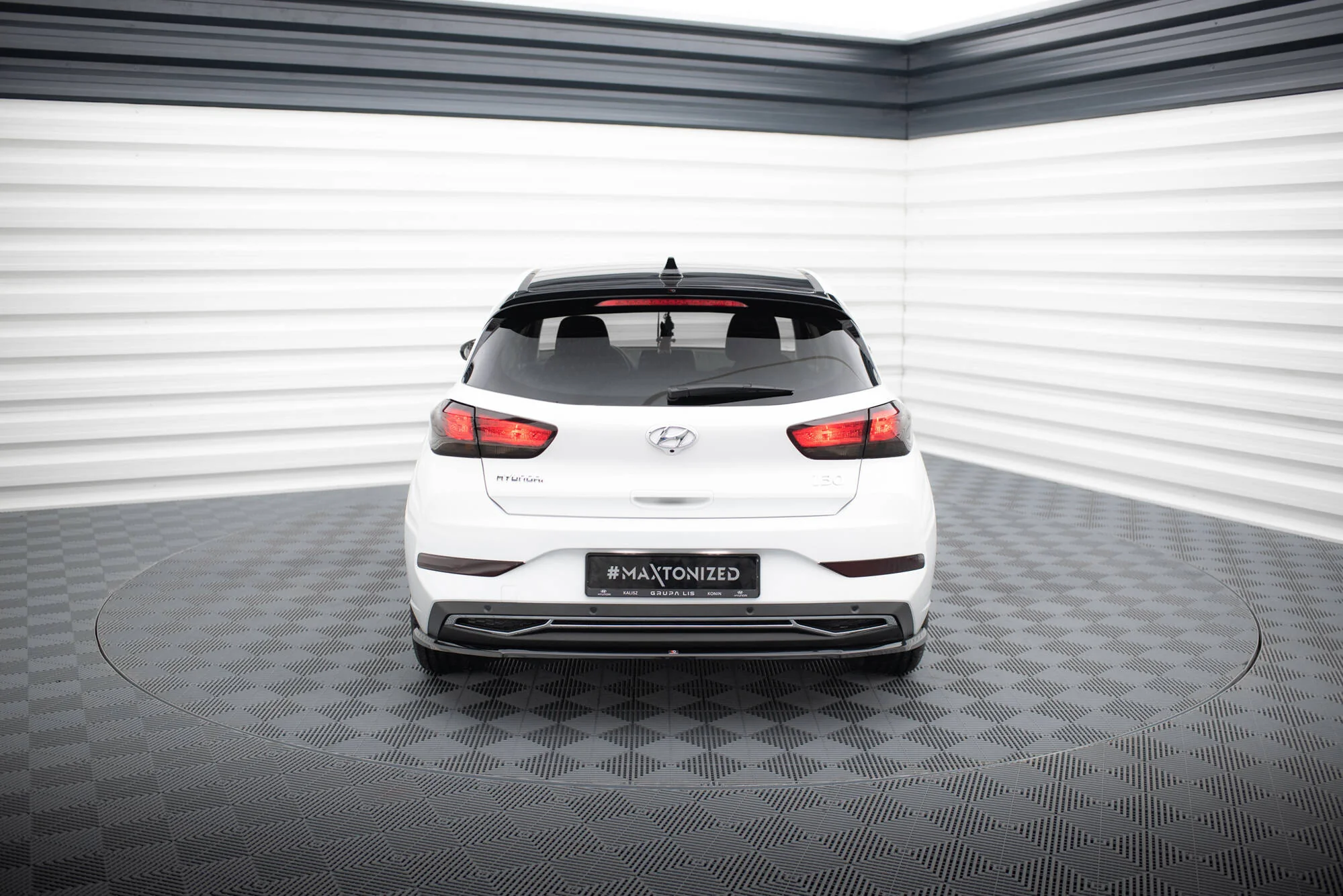 Spoiler Cap HYUNDAI I30 MK3 HATCHBACK - Image 2