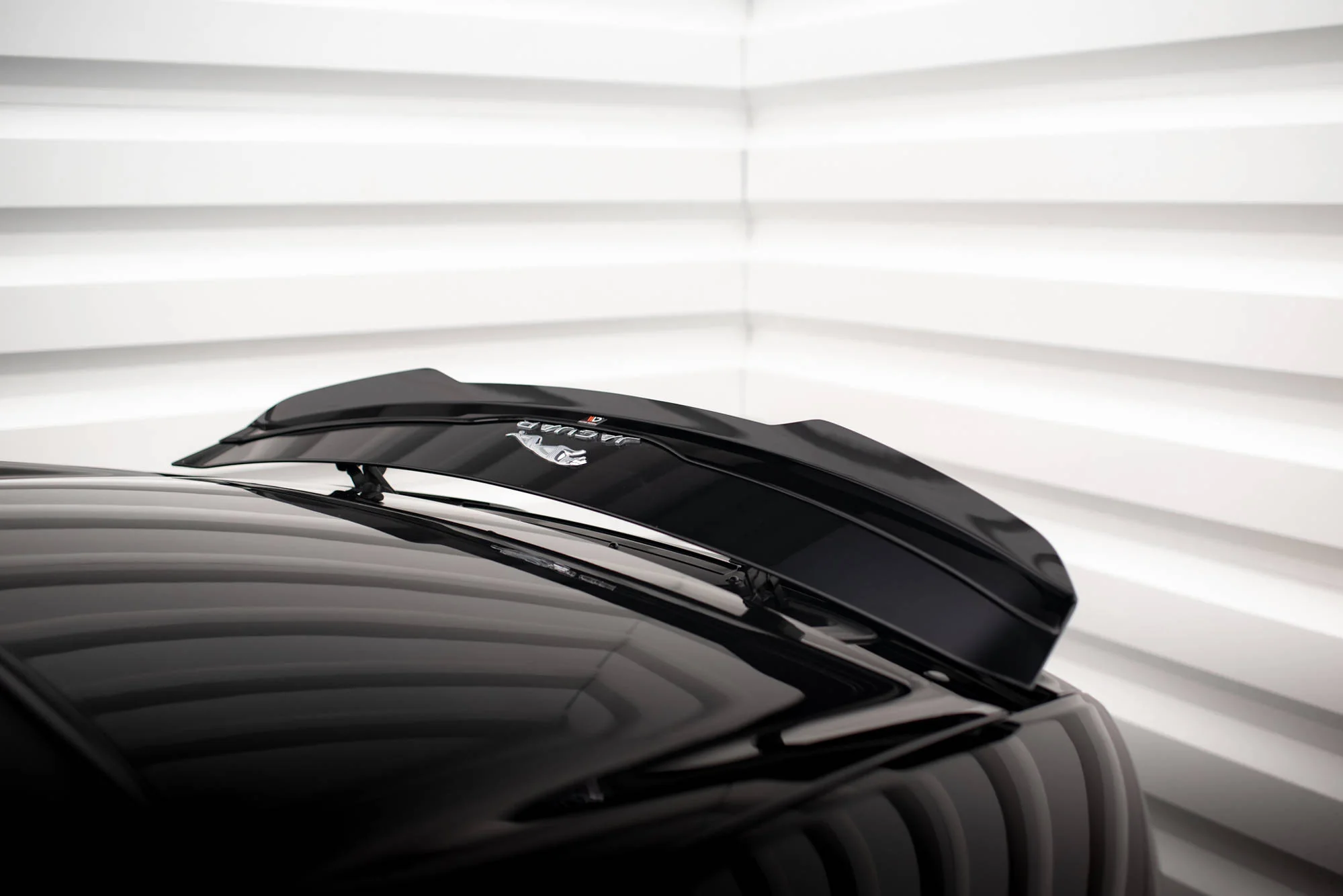 SPOILER CAP JAGUAR F-TYPE MK1 FACELIFT - Image 2
