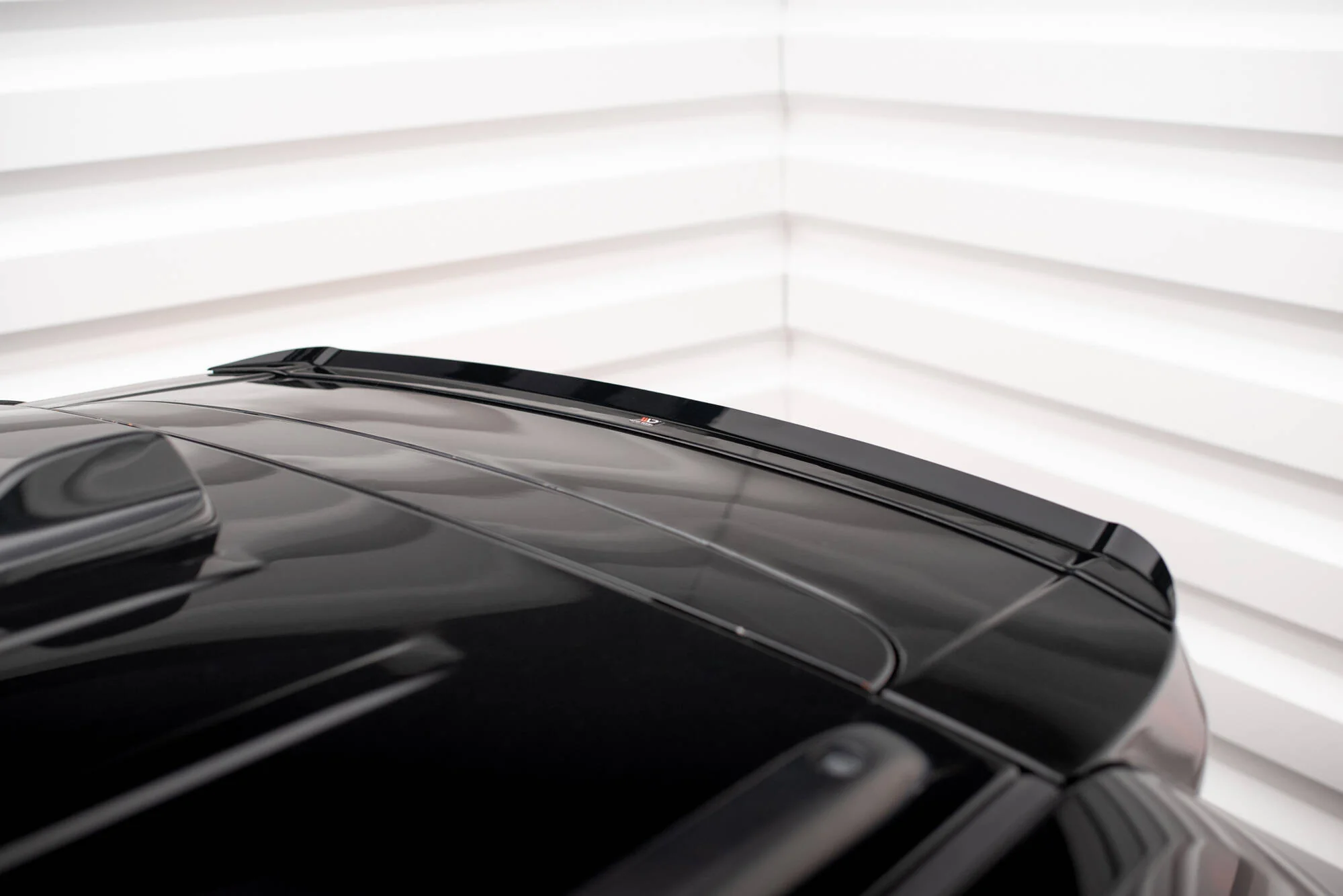 SPOILER CAP JEEP GRAND CHEROKEE WK2 SUMMIT (FACELIFT) - Image 3