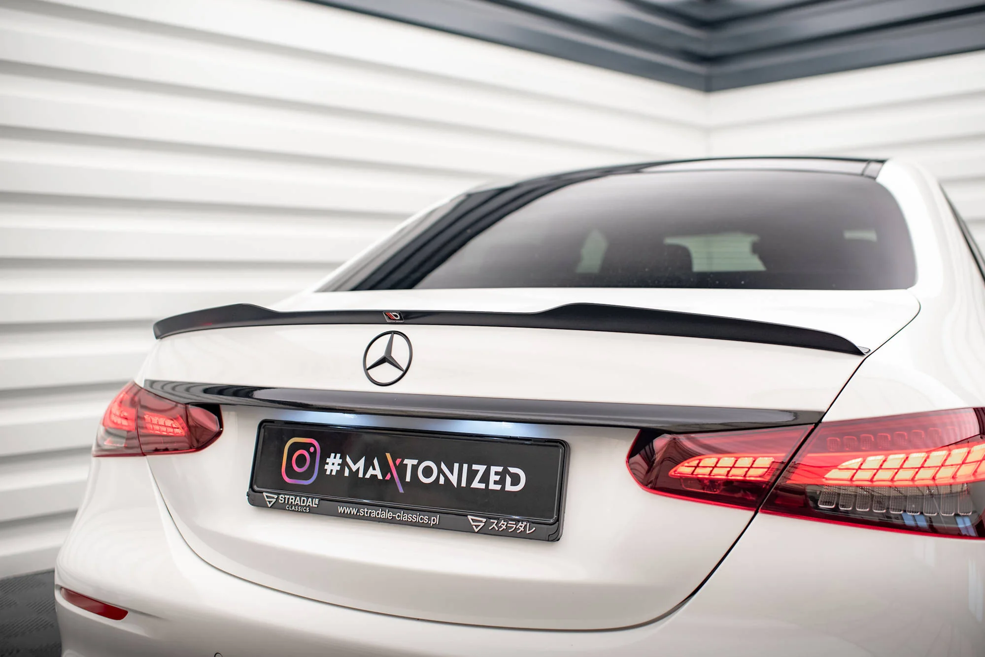 SPOILER CAP MERCEDES-BENZ E SEDAN AMG-LINE W213 FACELIFT - Image 3