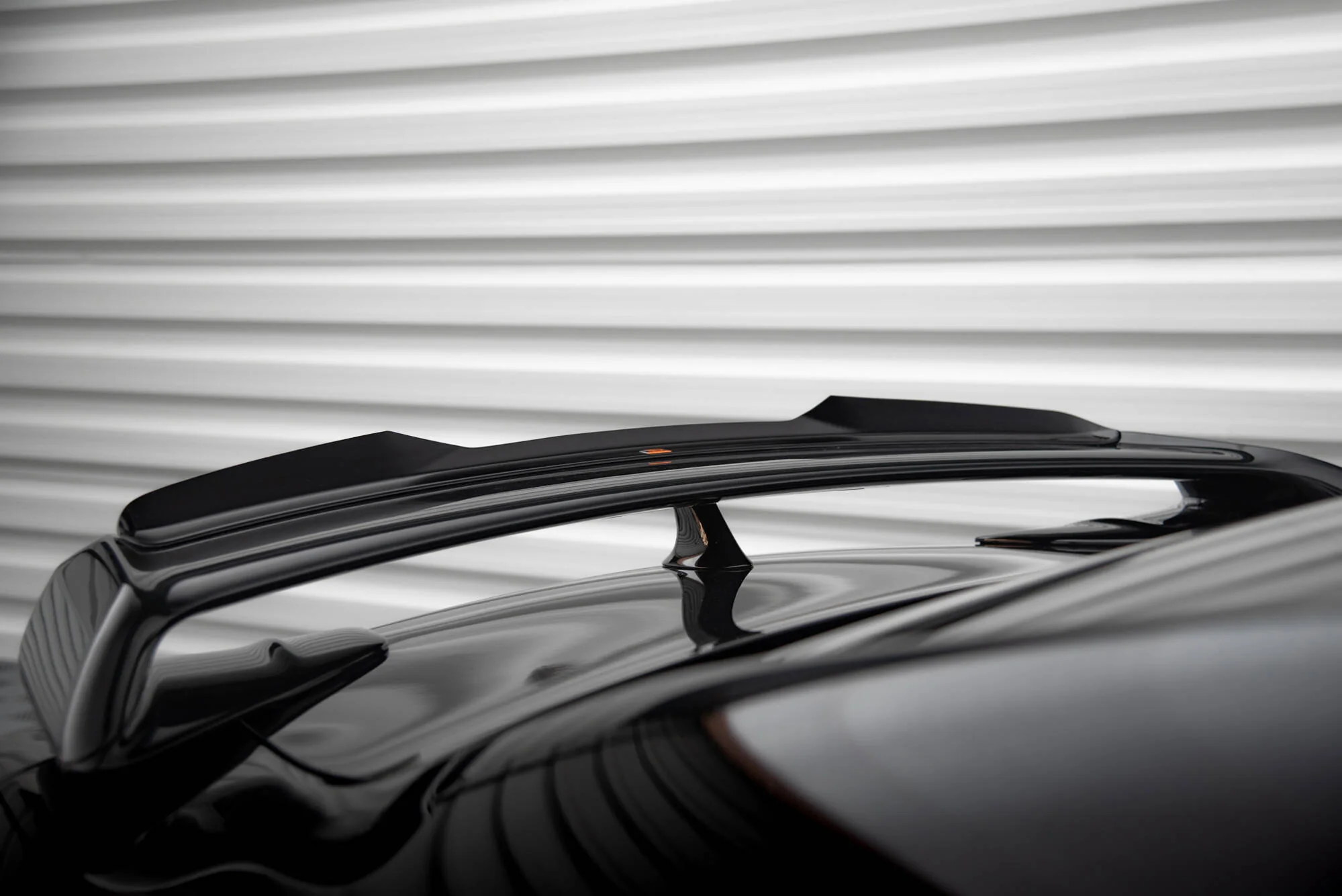 SPOILER CAP NISSAN GTR R35 FACELIFT - Image 6
