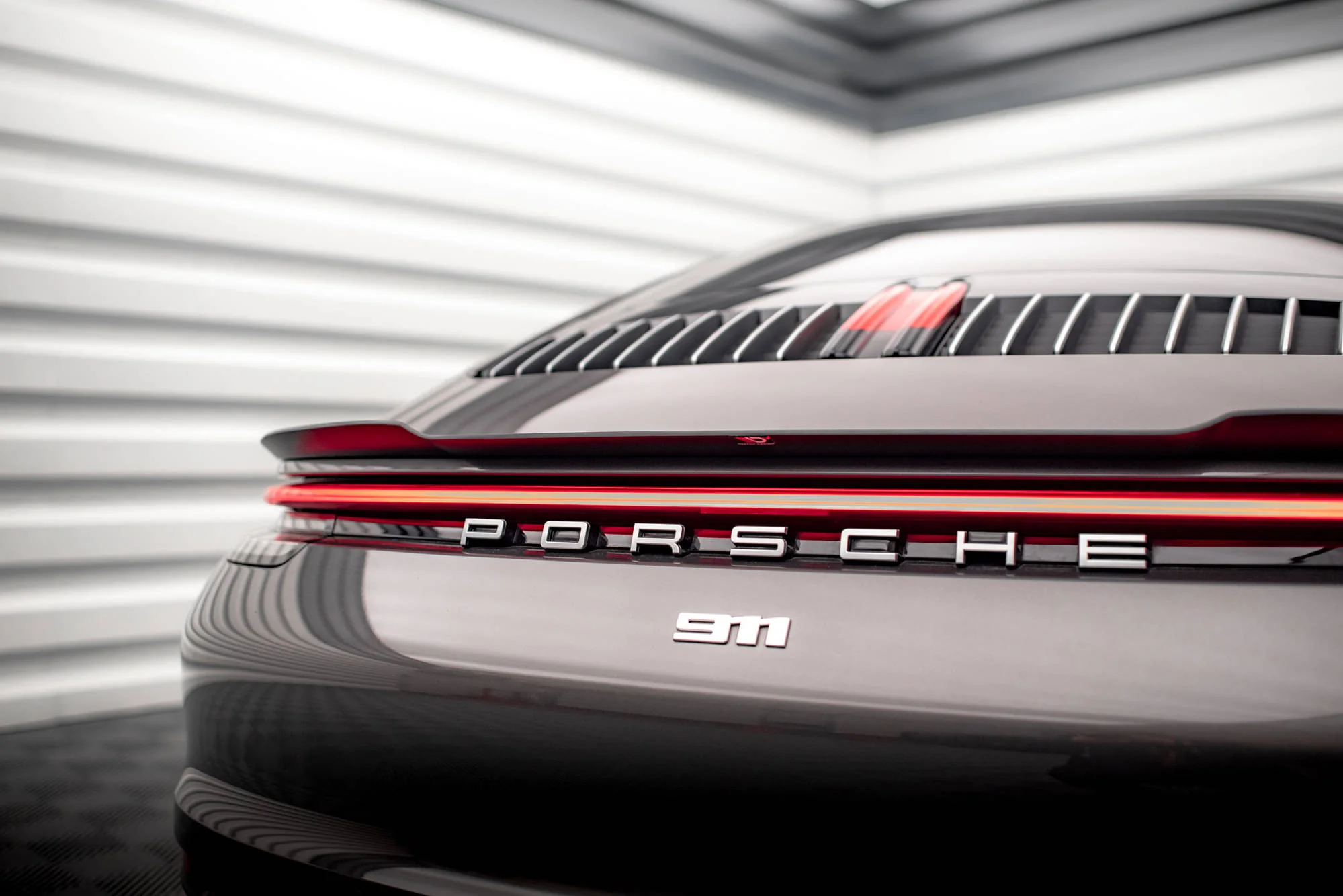 SPOILER CAP PORSCHE 911 CARRERA 4S 992 - Image 3