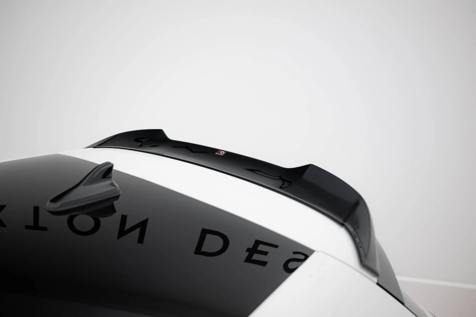 SPOILER CAP V.1 VOLKSWAGEN GOLF 8 GTI / R-LINE - Image 2