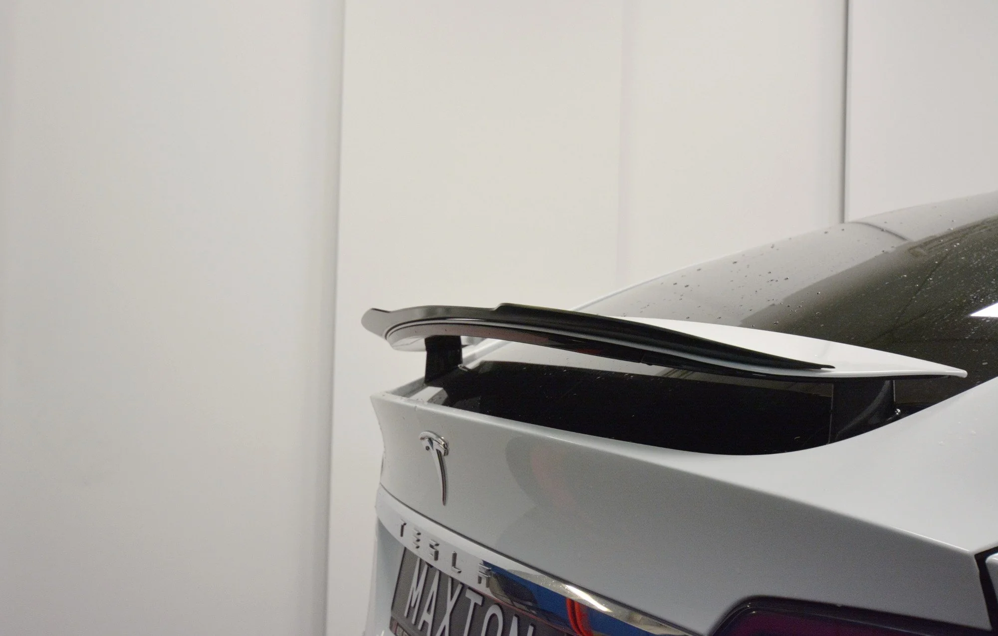 SPOILER EXTENSION V.1 TESLA MODEL X - Image 3