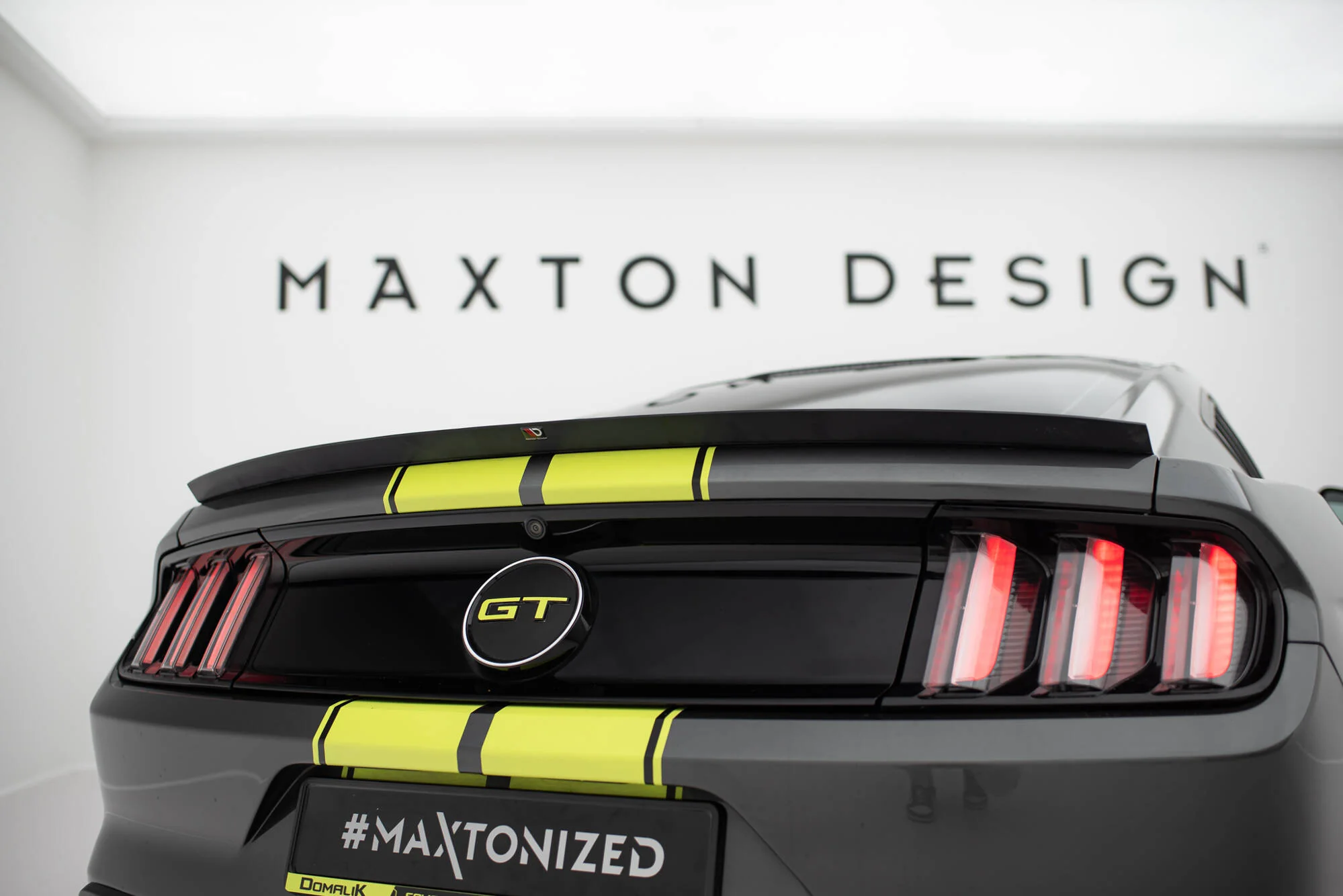 SPOILER CAP FORD MUSTANG MK6 GT - Image 3