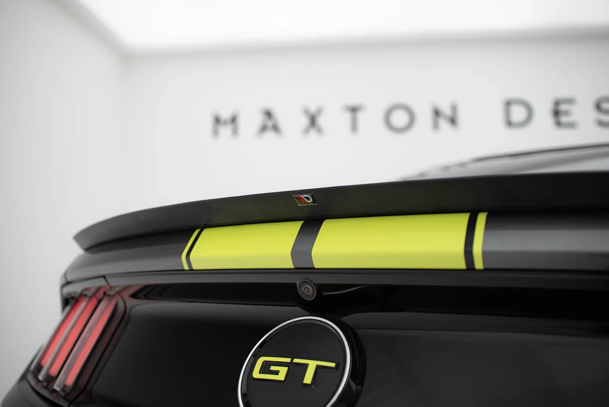 SPOILER CAP FORD MUSTANG MK6 GT - Image 4