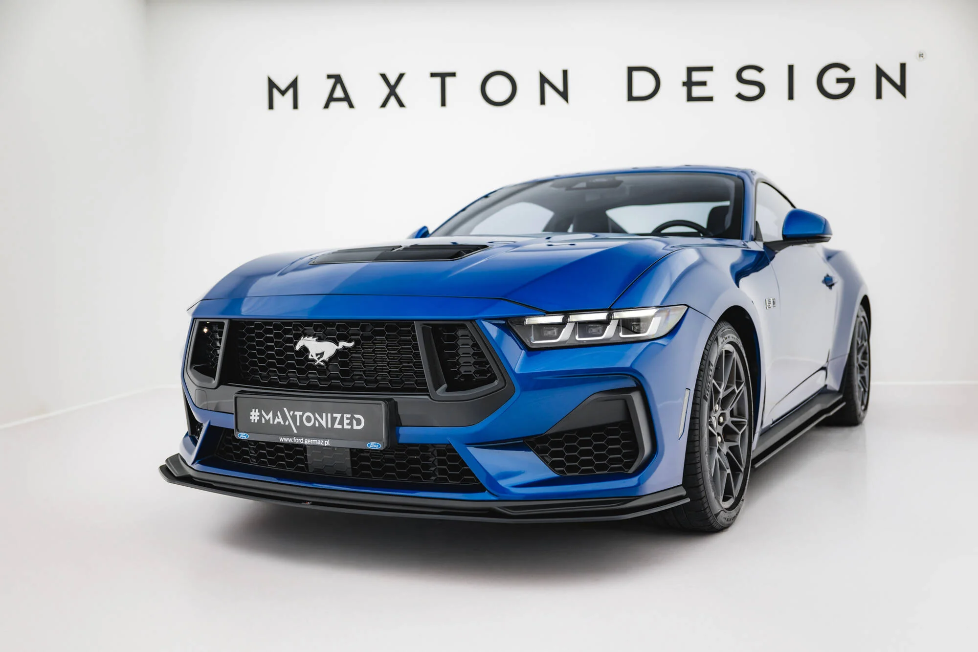 Street Pro Front Splitter Ford Mustang GT Mk7 - Image 4