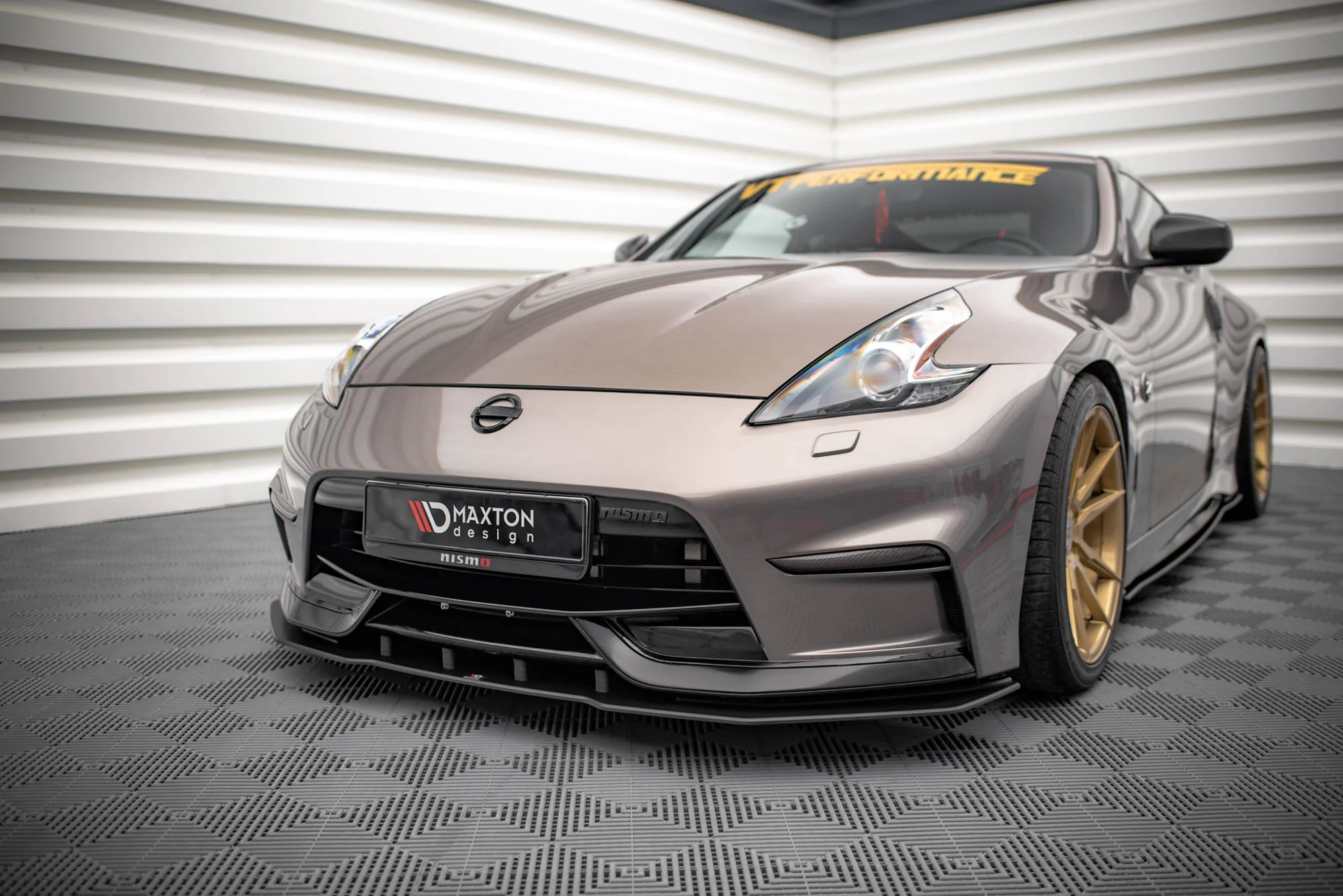 STREET PRO FRONT SPLITTER NISSAN 370Z NISMO FACELIFT - Image 4