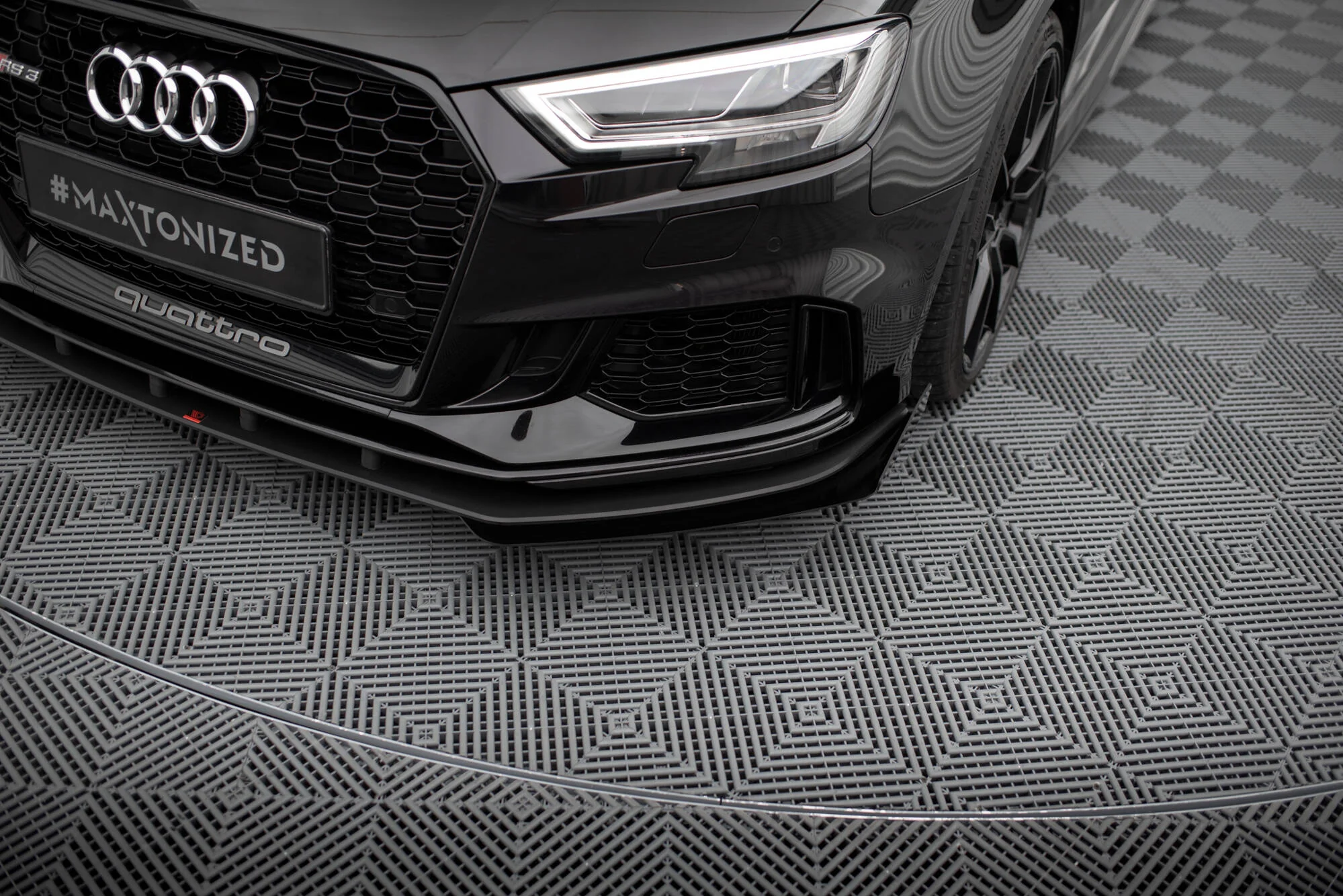 STREET PRO FRONT SPLITTER V.1 + FLAPS AUDI RS3 SEDAN 8V FACELIFT - Image 5