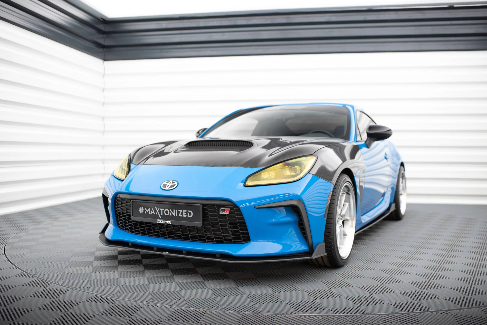 STREET PRO FRONT SPLITTER V.2 TOYOTA GR86 MK1 - Image 3