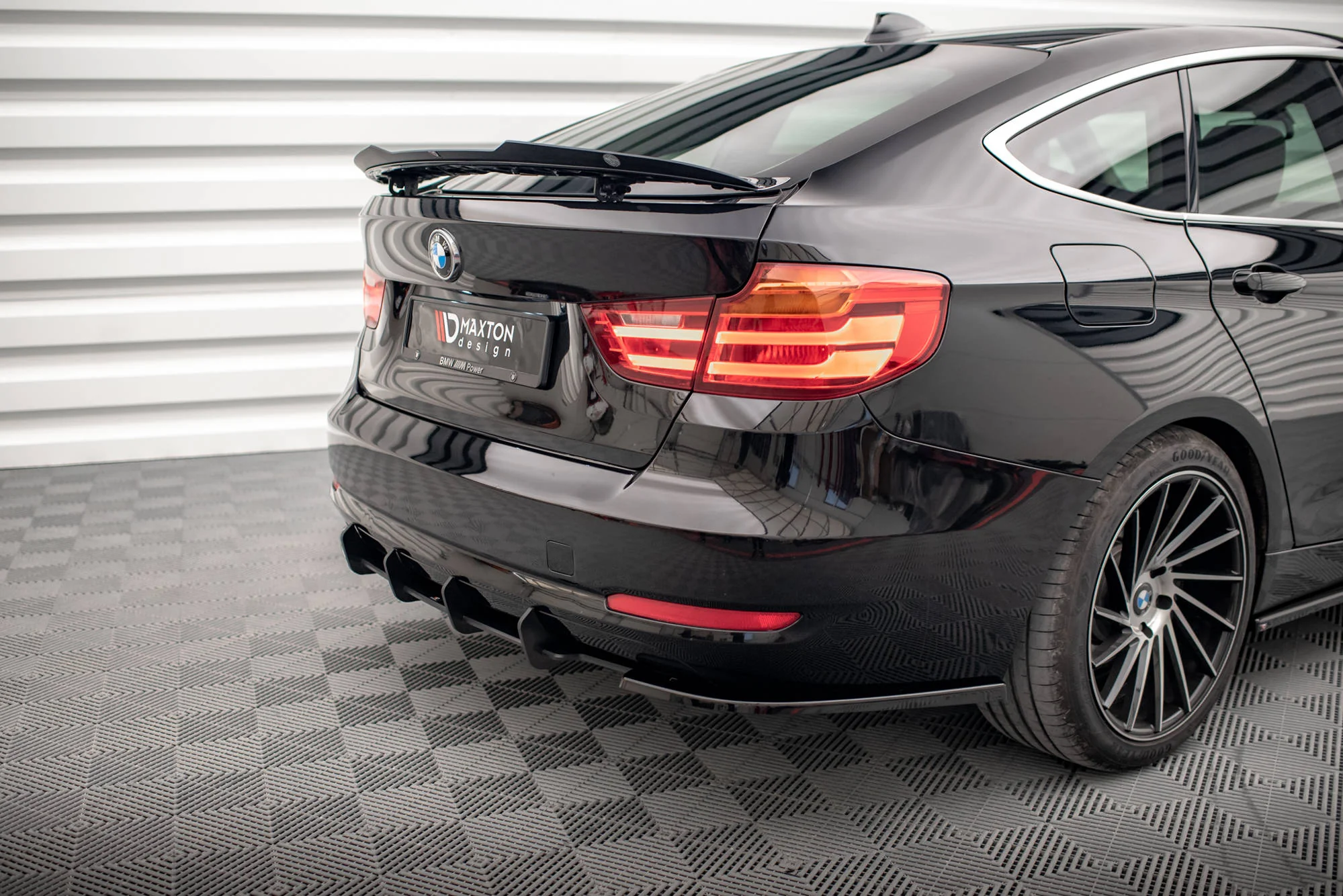 STREET PRO REAR DIFFUSER BMW 3 GT F34 - Image 4