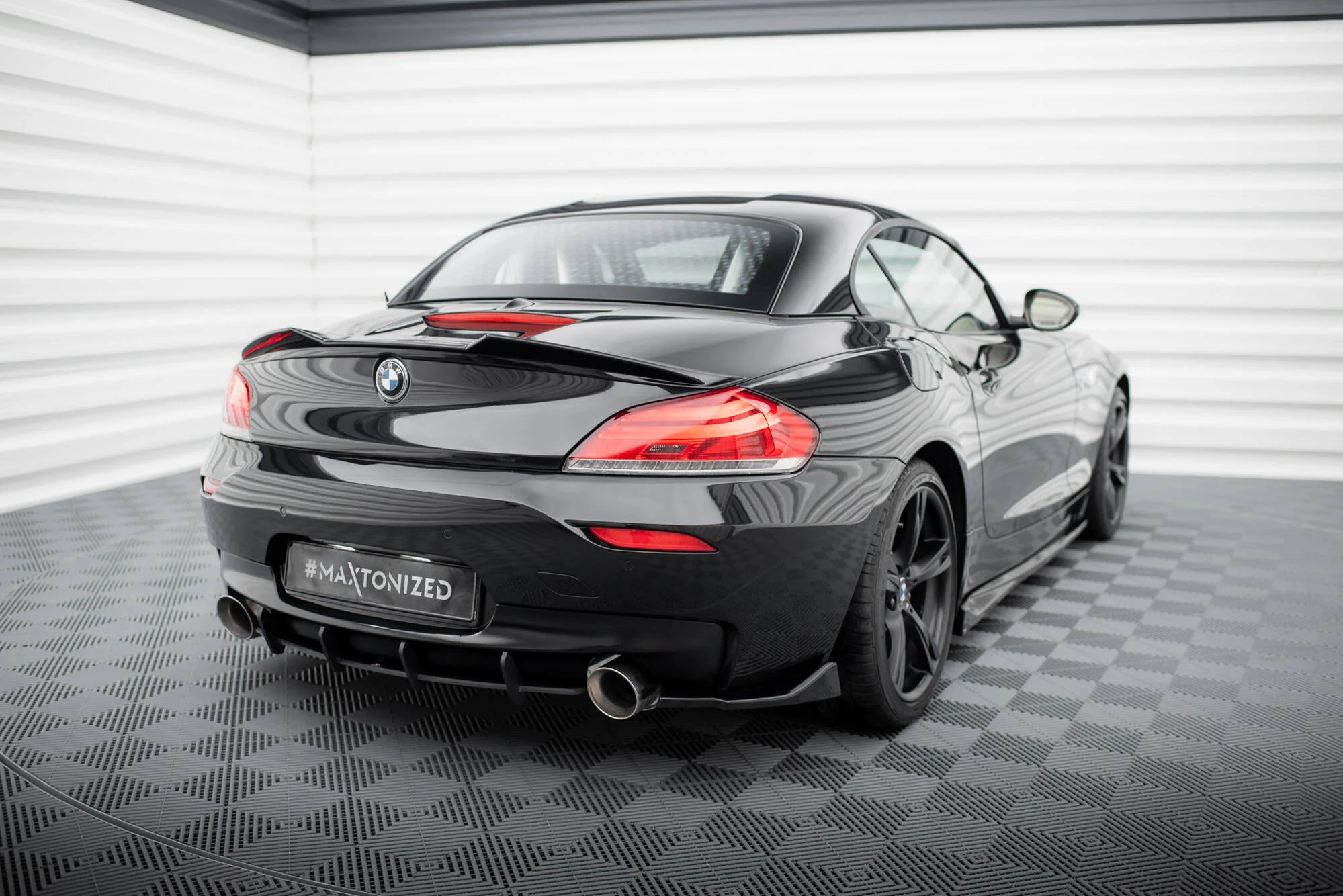 STREET PRO REAR DIFFUSER BMW Z4 M-PACK E89 FACELIFT - Image 2