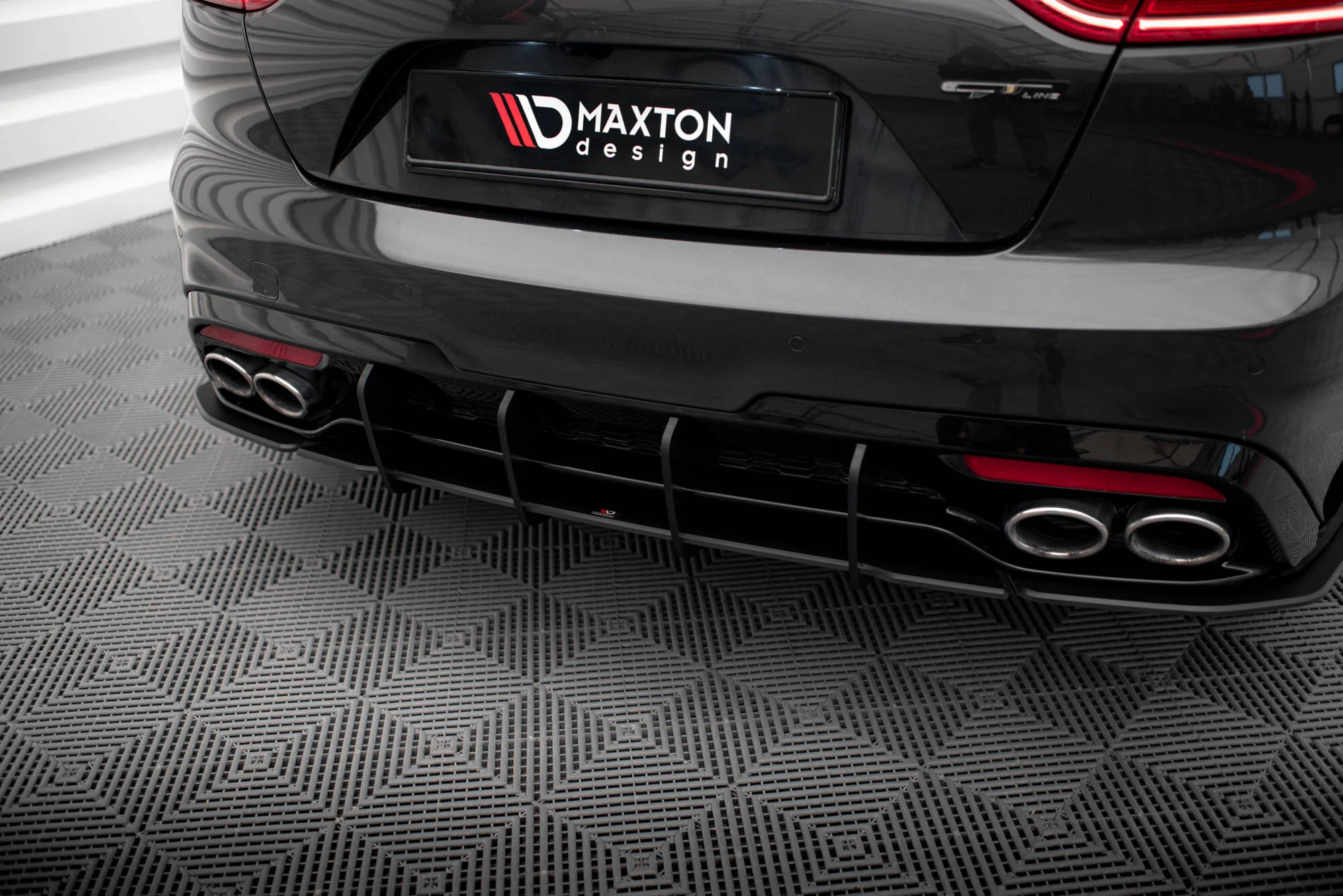STREET PRO REAR DIFFUSER KIA STINGER GT-LINE MK1 - Image 2
