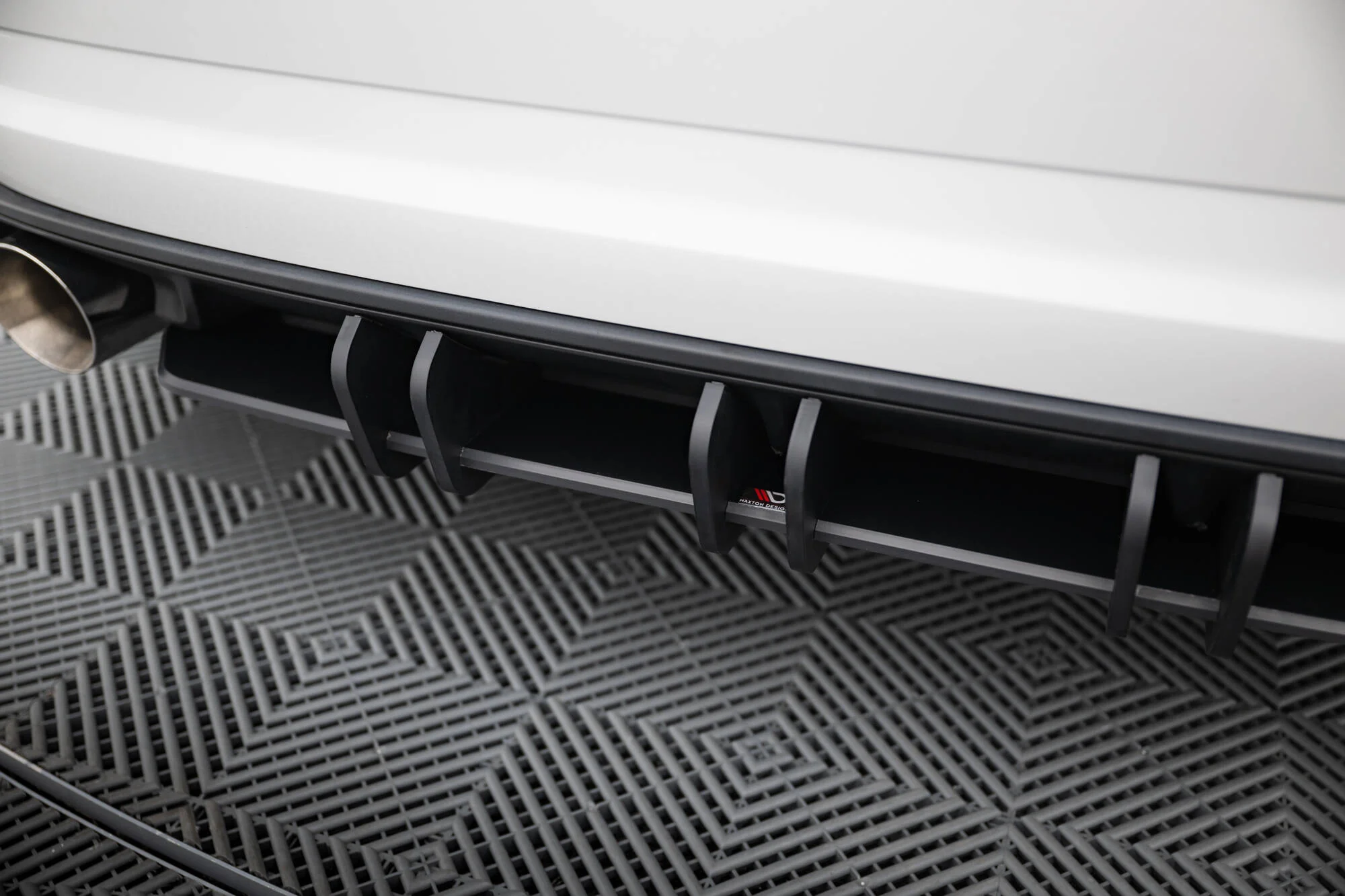 STREET PRO REAR DIFFUSER VOLKSWAGEN JETTA GLI MK7 - Image 5