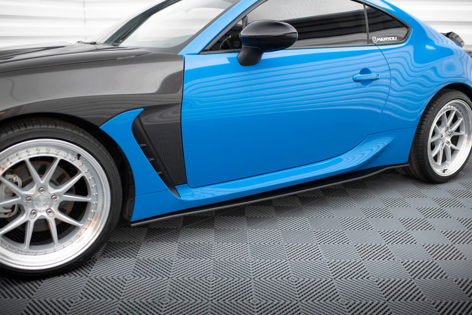 STREET PRO SIDE SKIRTS DIFFUSERS V.1 TOYOTA GR86 MK1 / BRZ MK2 - Image 3