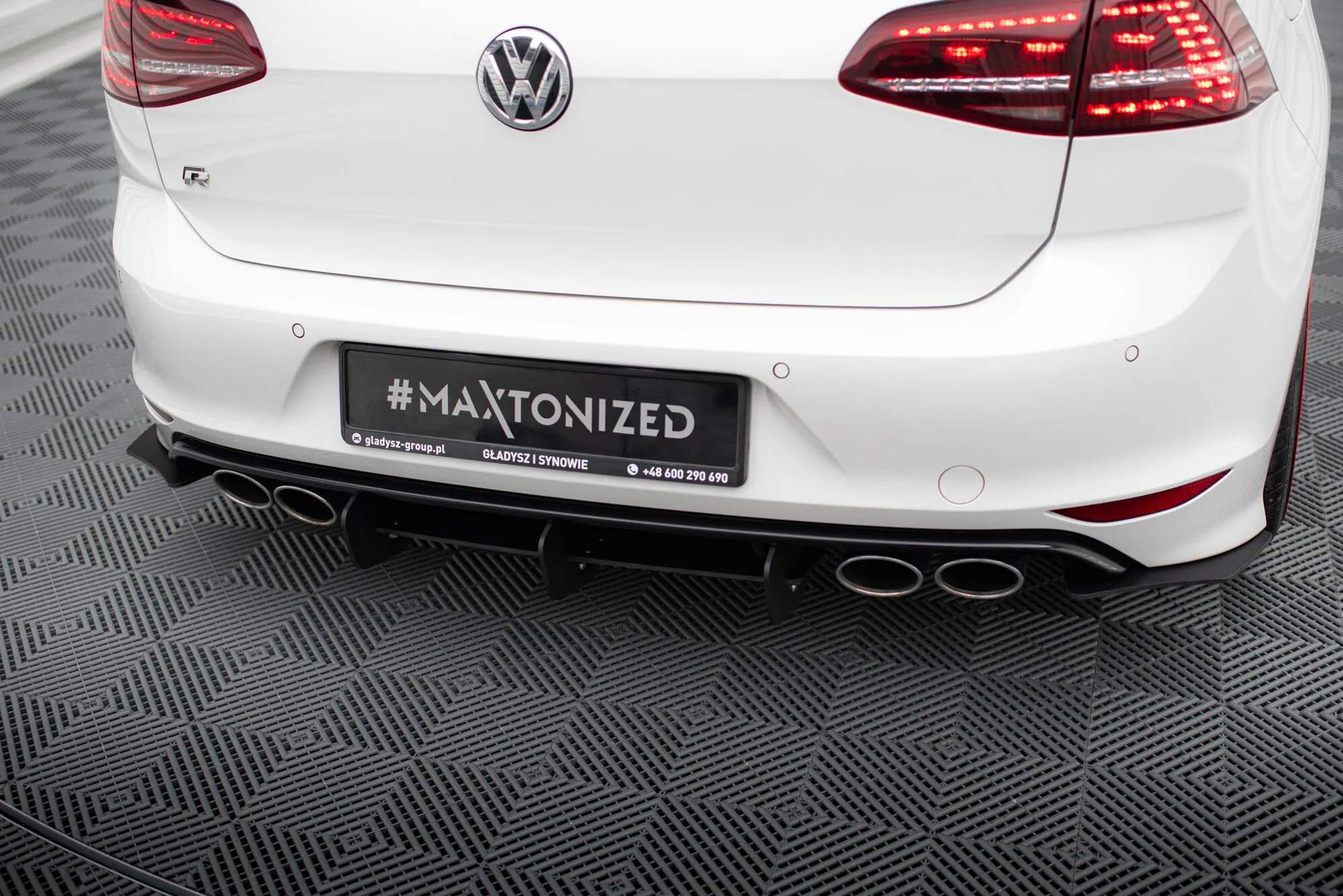 VW GOLF 7 R HATCHBACK REAR DIFFUSER & REAR SIDE SPLITTERS - Image 6