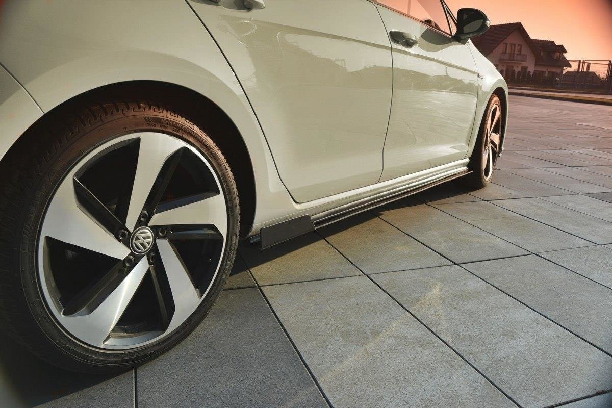 VW GOLF VII GTI (FACELIFT) - RACING SIDE SKIRTS DIFFUSERS - Image 2
